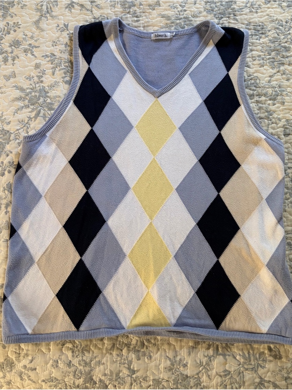 Ashworth Argyle V-Neck Sweater Vest in Yellow, Light Blue & Navy size Large